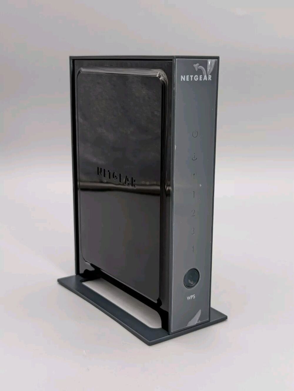 NETGEAR N300 WiFi Wireless Router WNR2000 Internet Gaming 300Mbps